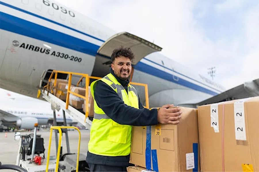 What Happens Behind the Scenes of Air Cargo Handling